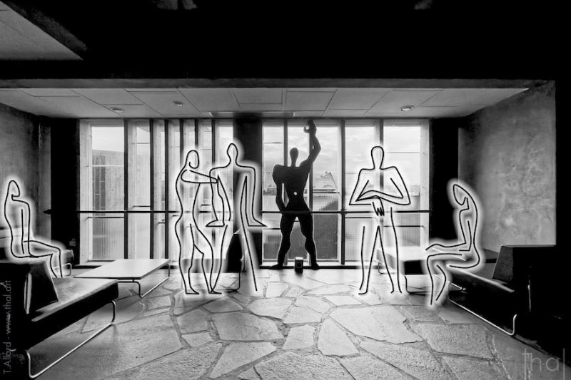 Un dessin Le Corbusier illustrant le Modulor, un système de proportions basées sur le corps humain pour l'architecture